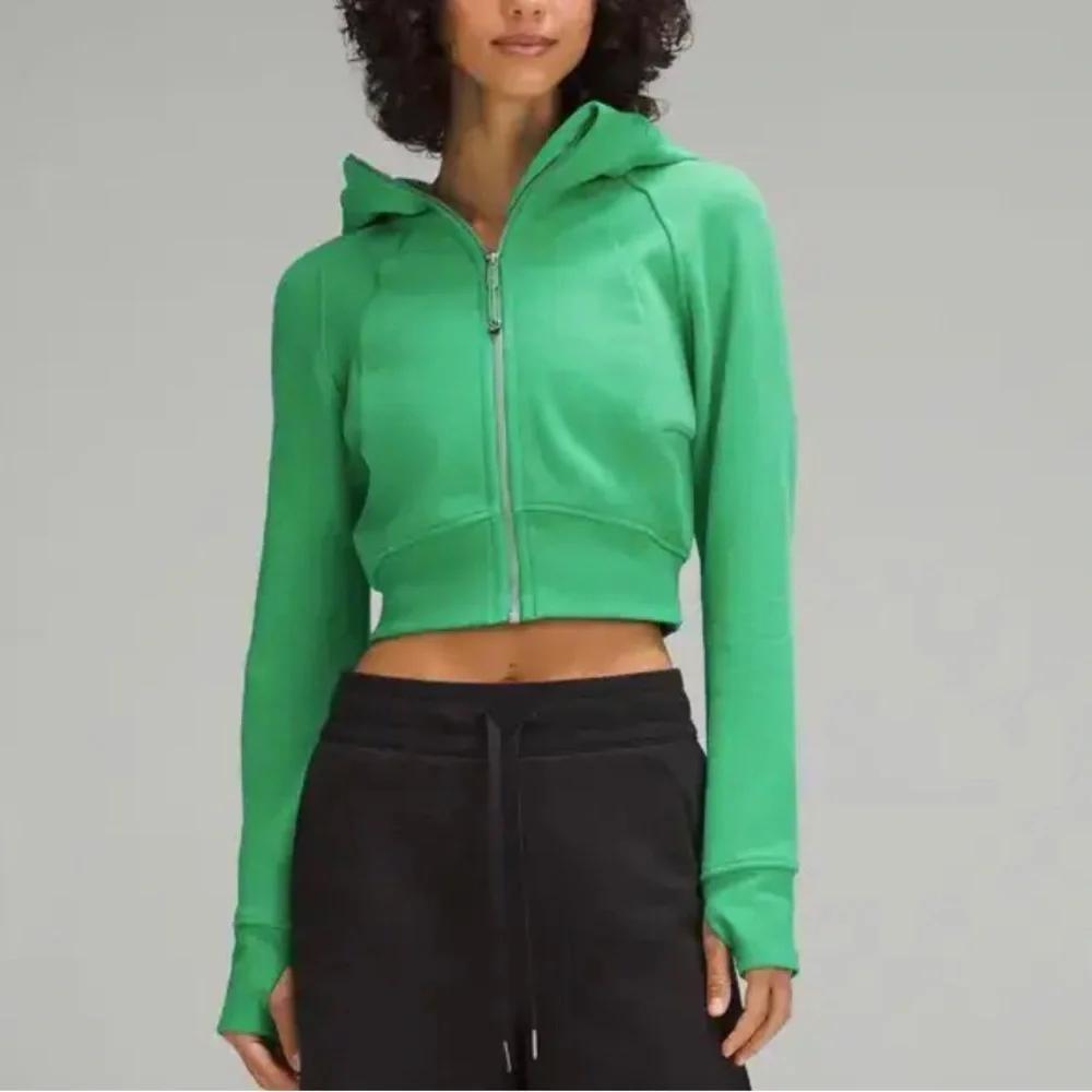 Lululemon Scuba Full-Zip Hoodie  Green , Size 6 great conditions